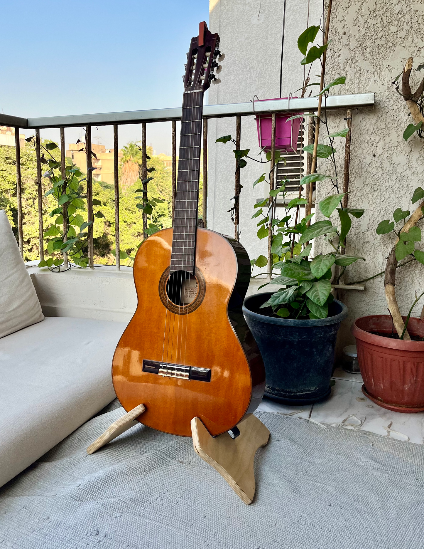 Wooden guitar stand