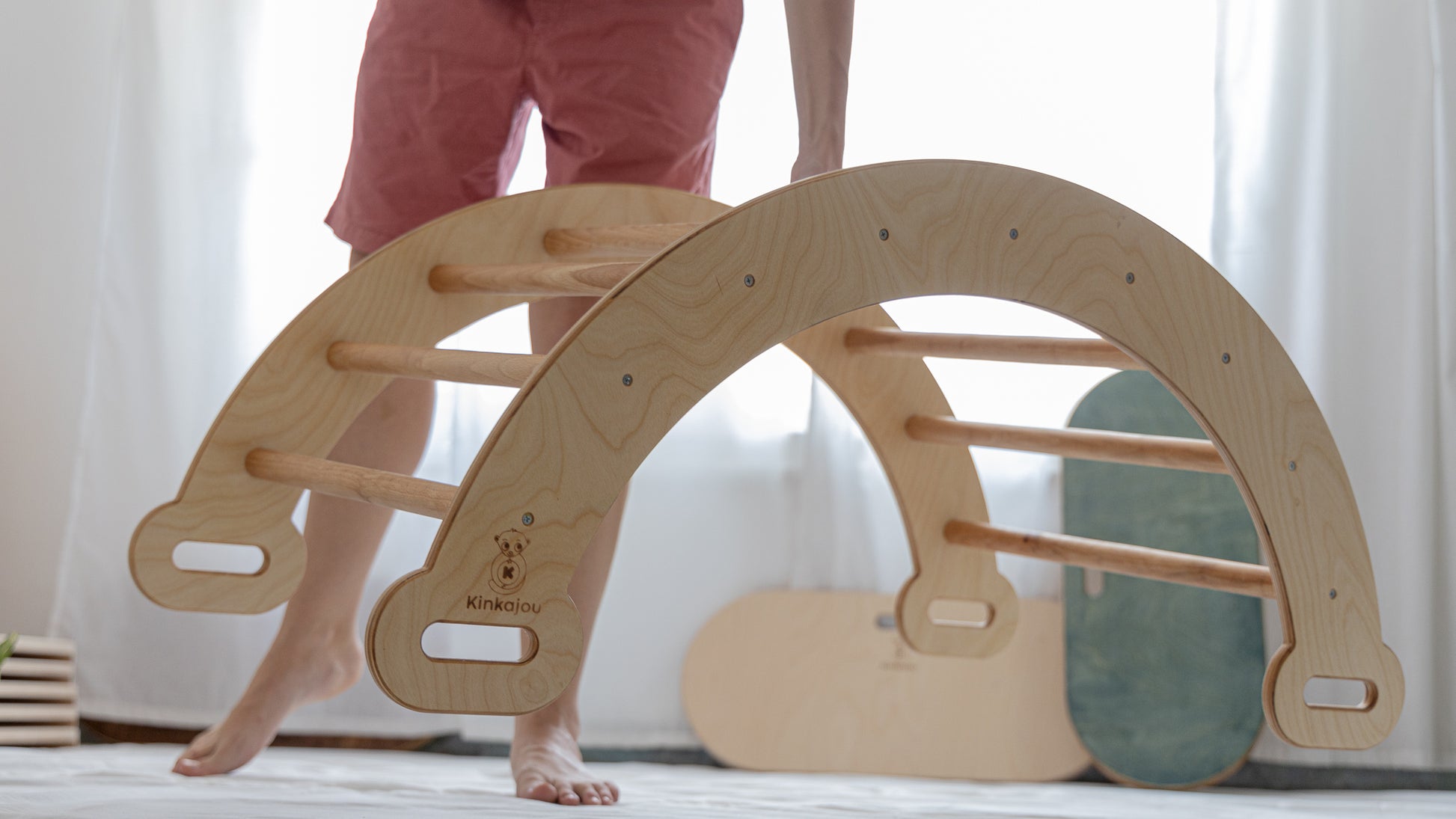 Easy to move, light and safe wooden toys for kids of all ages